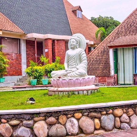 Pyramid Home Divine - A Wellness Resort Dehradun Zewnętrze zdjęcie